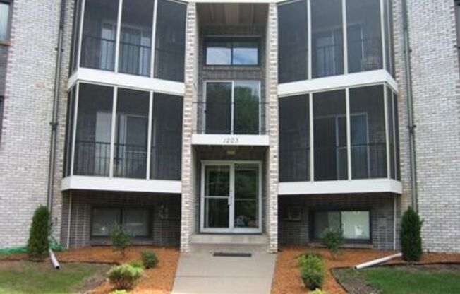 Stonebridge Apartments
