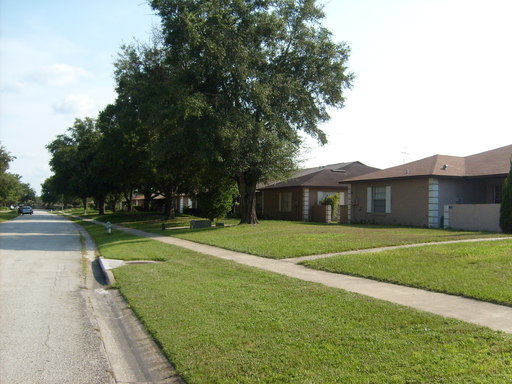 Patio Home, Minutes Away From UCF, Technology Park, & the E/W Expressway