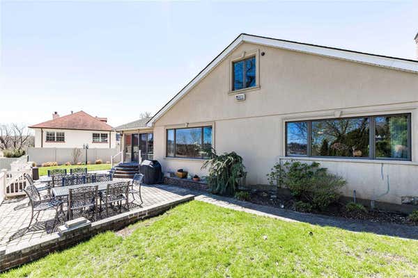 39 33 223 ST