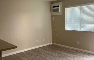 1 bed, 1 bath, 700 sqft, $1,095, Unit 3412