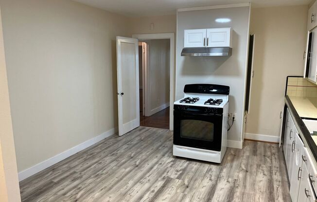 2 beds, 1 bath, $1,995