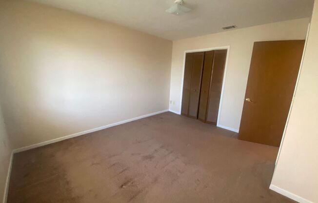 2 beds, 1.5 baths, $1,300