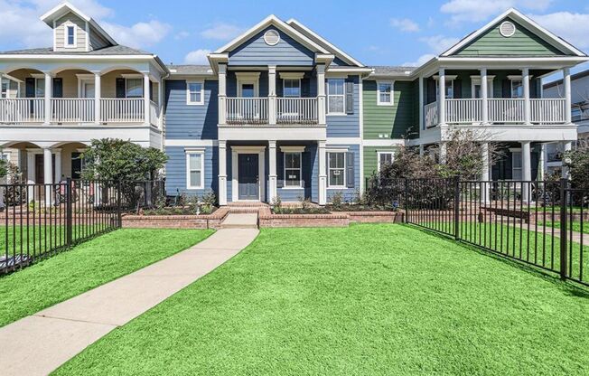 Stunning Victorian Townhouse!