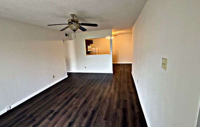 1 bed, 1 bath, 750 sqft, $875, Unit 12180-B