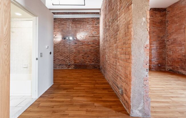 1 bed, 1 bath, 730 sqft, $1,715, Unit 110