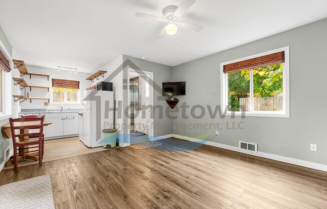 1 bed, 1 bath, $1,100, Unit Studio