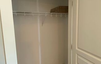 Great 2bd 2.5ba Townhome in Germantown