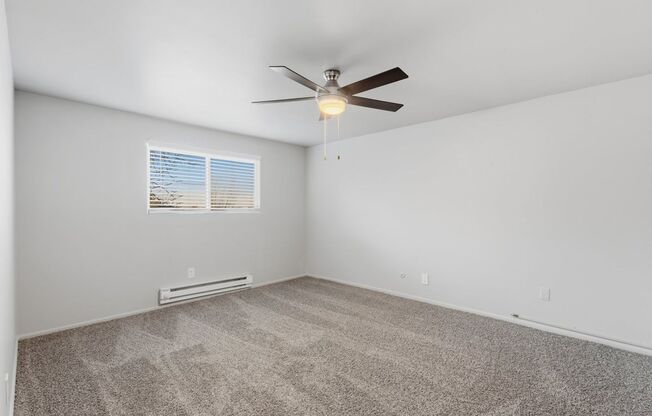 2 beds, 1 bath, 850 sqft, $1,150, Unit E-202
