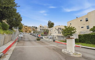 18209 SIERRA HWY