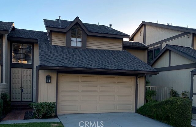 2306 APPLEWOOD CIR W