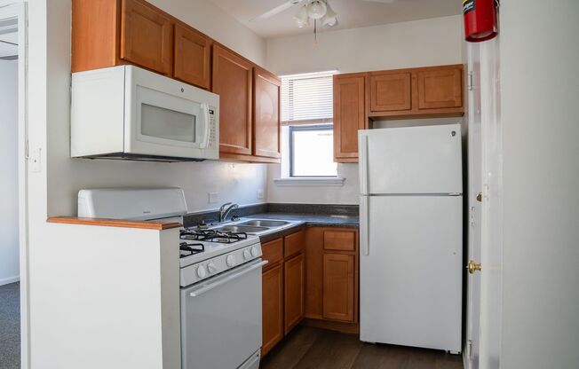 2 beds, 1 bath, 500 sqft, $1,575, Unit 3166-2
