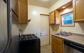 1 bed, 1 bath, $800, Unit Dell 123.1R