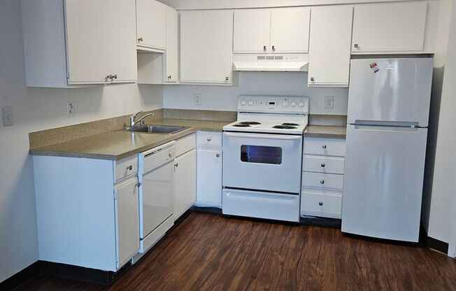 2 beds, 1 bath, 720 sqft, $1,850, Unit 522