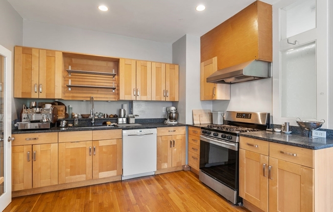 20 GLENWOOD AVE