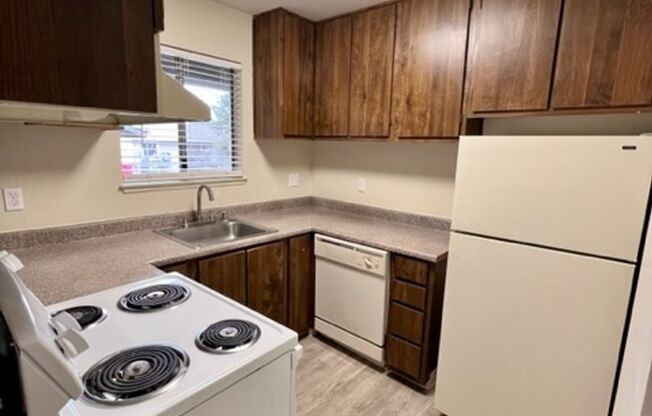 814-Summer Hills Apartments