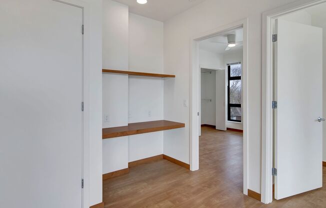 2 beds, 1 bath, 751 sqft, $1,310, Unit A301