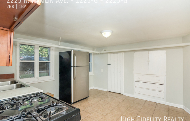 2225 North Hamlin Avenue