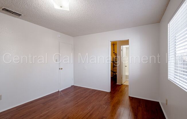 1 bed, 1 bath, 624 sqft, $895, Unit S