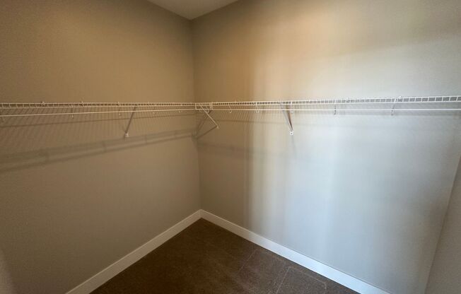 1 bed, 1 bath, 865 sqft, $1,699, Unit 205