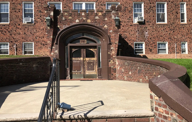 153 FRANKLIN ST