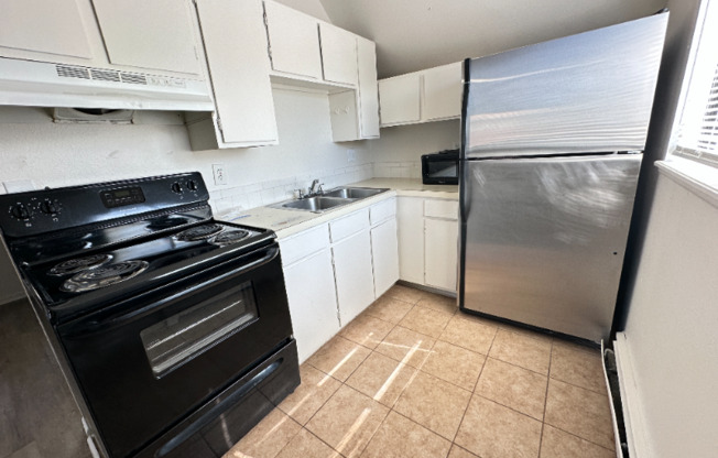 1016 4th St.