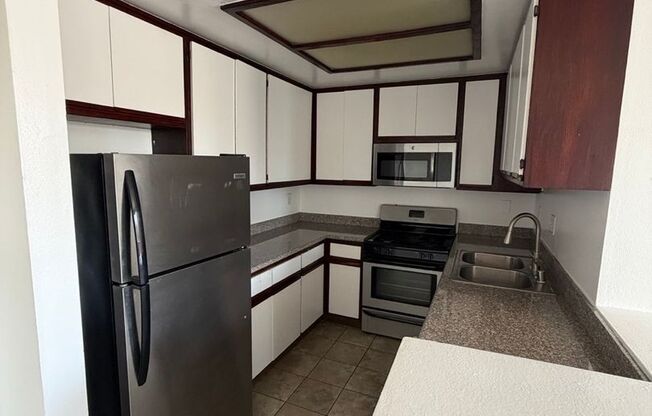2 beds, 2 baths, 1,000 sqft, $2,498, Unit 303