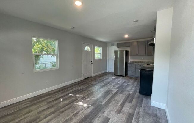 38th Avenue North