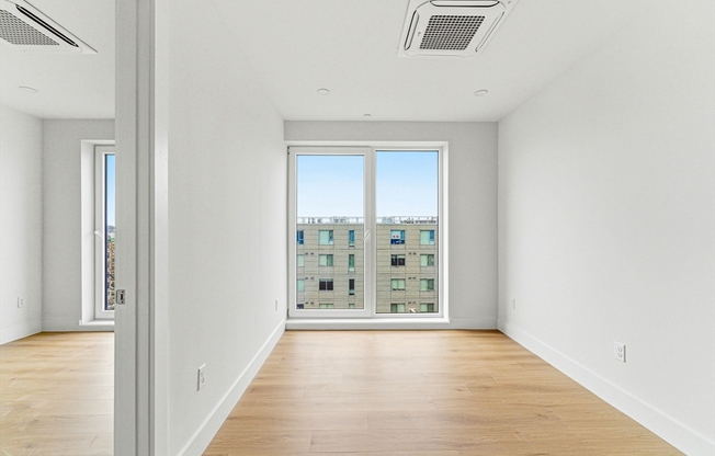 1 bed, 1 bath, 486 sqft, $2,580, Unit 305