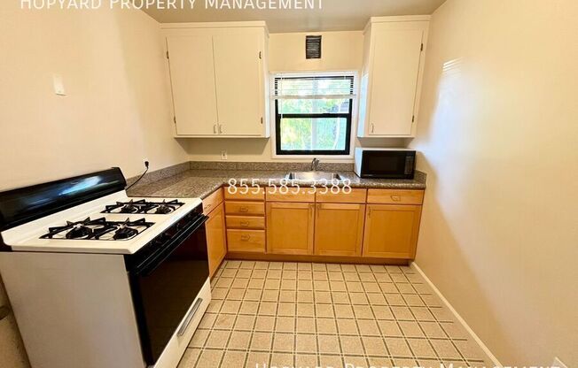1676 B DWIGHT WAY