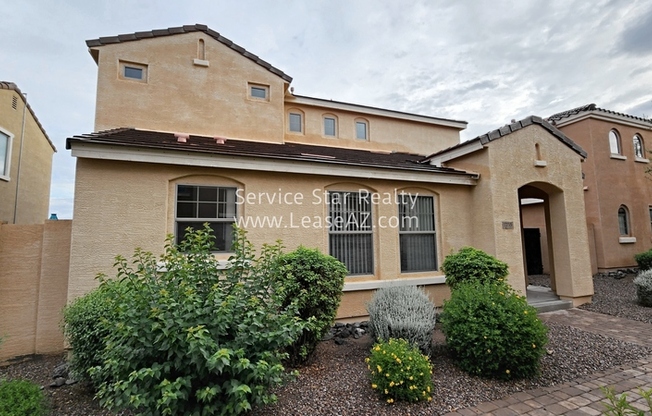 1733 S BALBOA DR