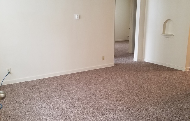 2 beds, 1 bath, 695 sqft, $725, Unit 1500-302