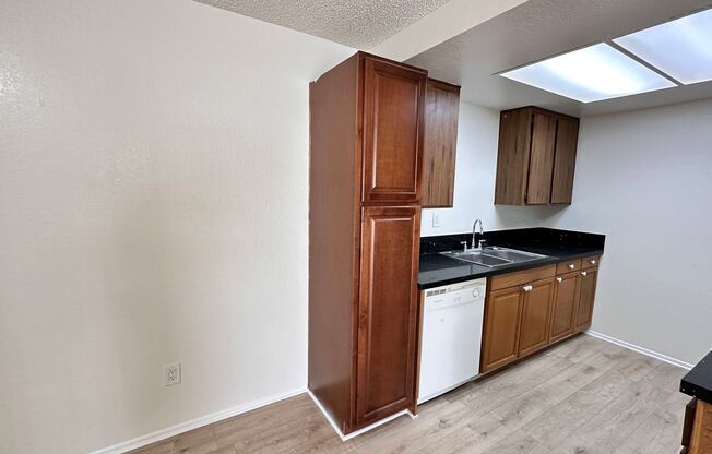 3 beds, 2 baths, $2,975, Unit #9