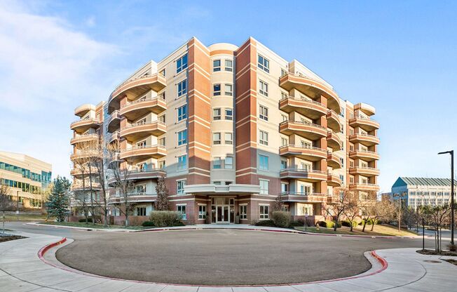 2 beds, 2 baths, $2,350, Unit # 406