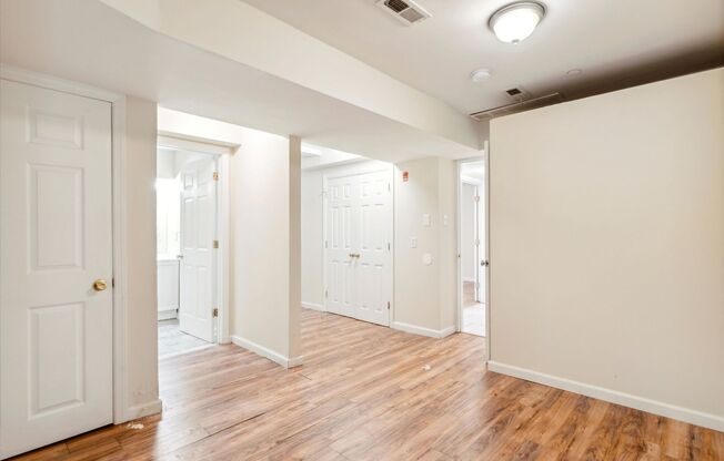 5 beds, 3 baths, 1,538 sqft, $1,900, Unit Unit 14