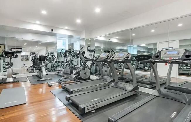 3 beds, 2 baths, 1,500 sqft, $8,750, Unit 2116