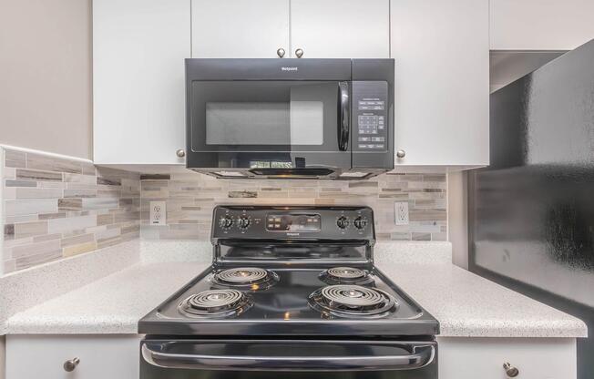 1 bed, 1 bath, 908 sqft, $1,450