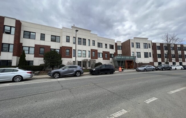 99 CHESTNUT HL ST