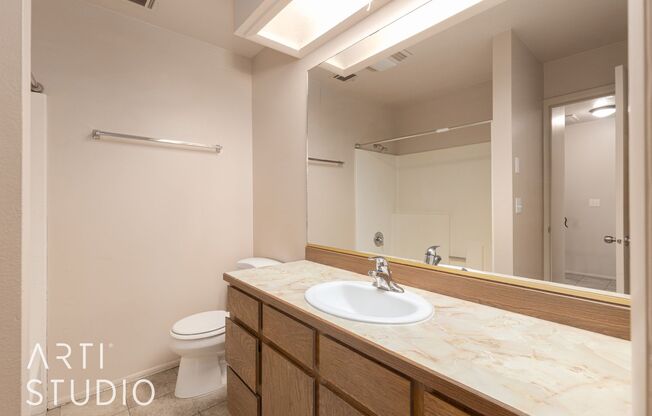 2 beds, 1.5 baths, $1,400