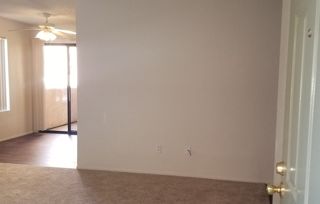 2 beds, 2 baths, 900 sqft, $2,200, Unit 53