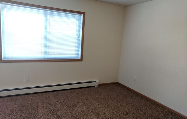 1 bed, 1 bath, 718 sqft, $985, Unit 627-307