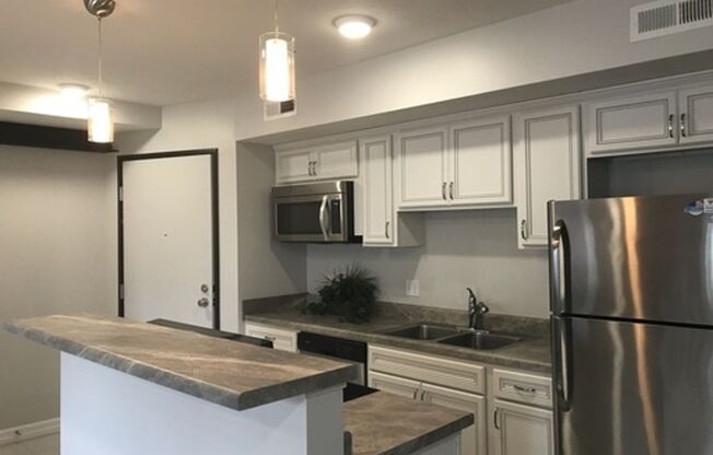 1 bed, 1 bath, 670 sqft, $1,195, Unit Unit 303 A670