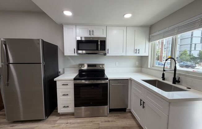 303 - 321 Olive Street San Diego, CA 92103