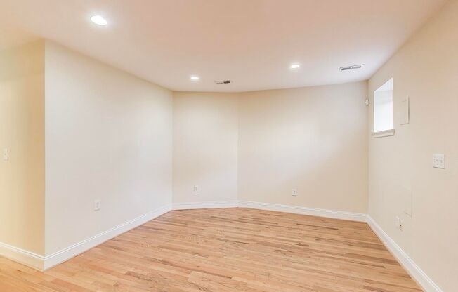 LEASE SPECIAL - $1,925 for a 24 month lease. 12 Month lease offered at $1,995 - Spacious 2 Bed English Basement!  APPLY TODAY TO SECURE YOUR NEW HOME