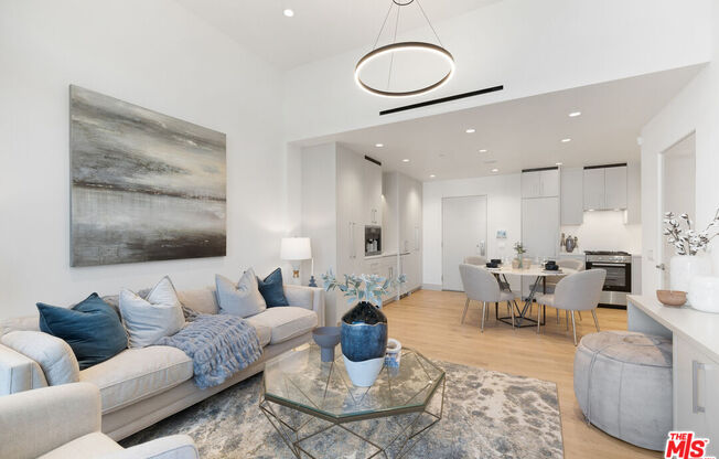 1 bed, 1 bath, 720 sqft, $4,195, Unit 310