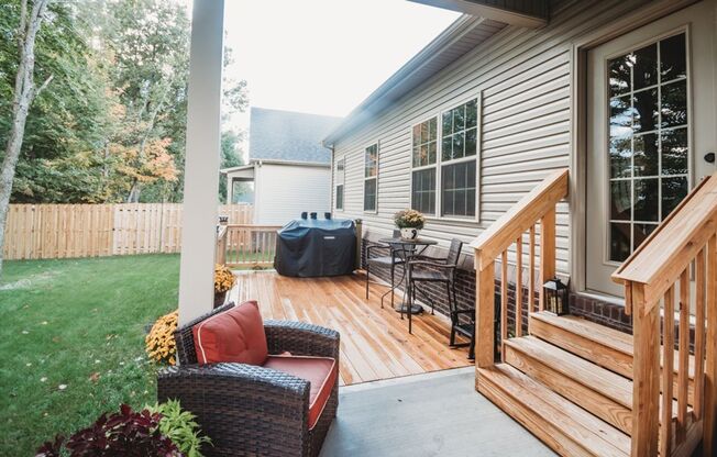 4 beds, 2 baths, $2,800