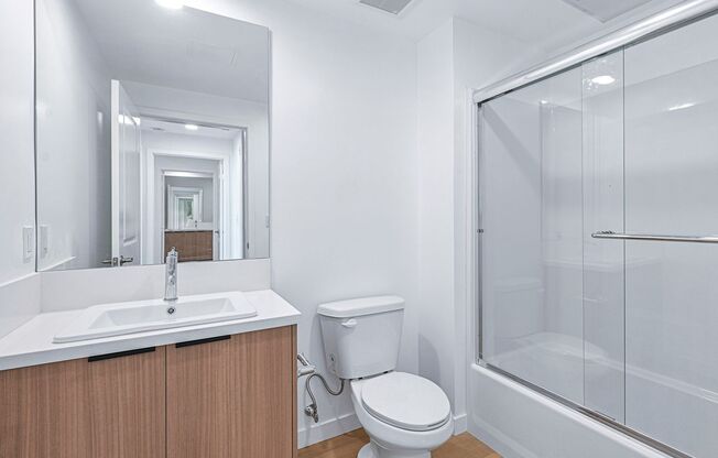 3 beds, 2 baths, 1,400 sqft, $3,700, Unit 502