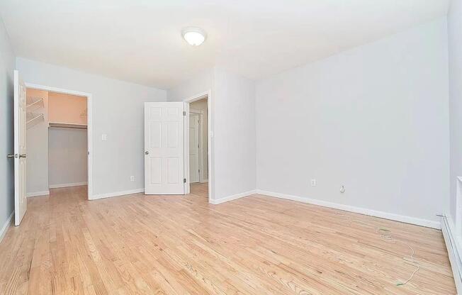 121 CARLTON AVE