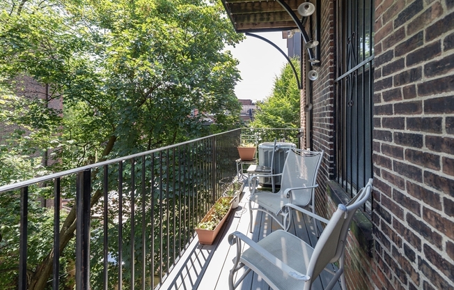1662 Washington St Unit 3