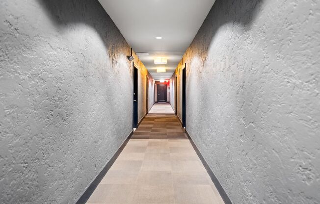 1 bed, 1 bath, 650 sqft, $1,899, Unit 811-403