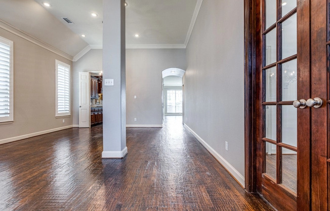 7701 THISTLEDOWN DR